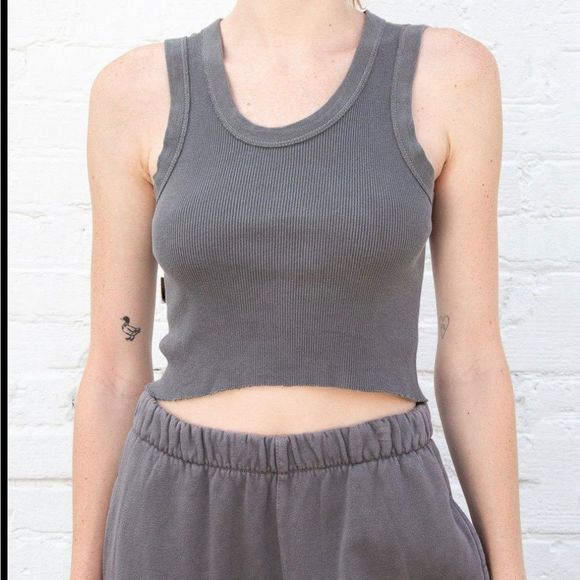 Brandy Melville Connor tank - Picture 1 of 6